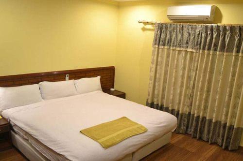 Hotel The White Lotus View Pvt Ltd Siddharthanagar Exterior photo